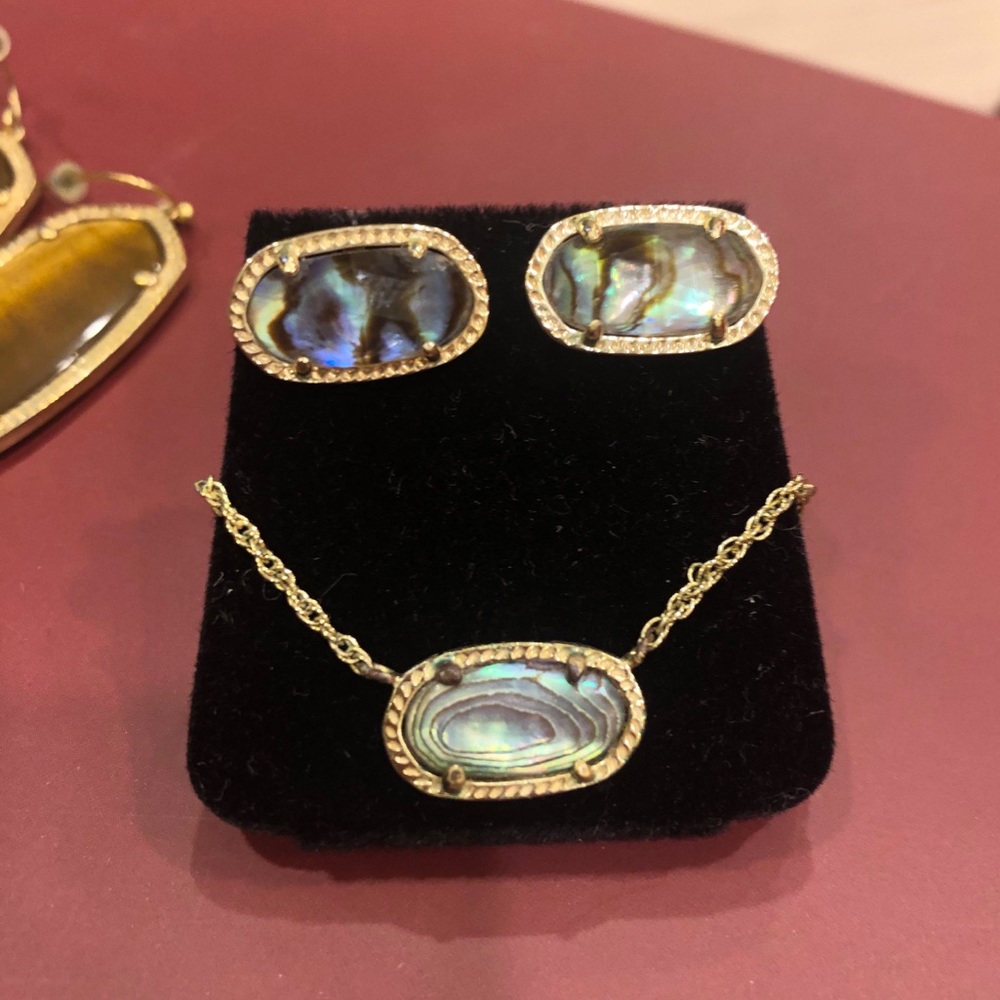 Kendra Scott Ellie earrings & Elisa necklace